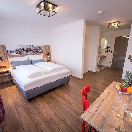Hotel & Brauerei-Gasthof Neuwirt Neuburg an Der Donau Buitenkant foto